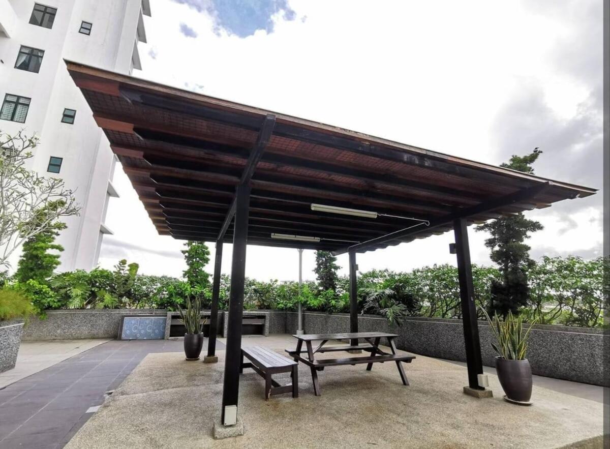 Platino 4Bedrooms Paradigm Mall Netflix By Stay Johor Bahru Bagian luar foto